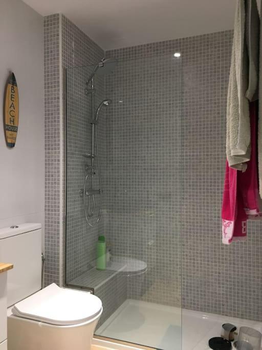 Beach-Lovers - Apartamento 1Era Linia Mar Miami Playa Bagian luar foto