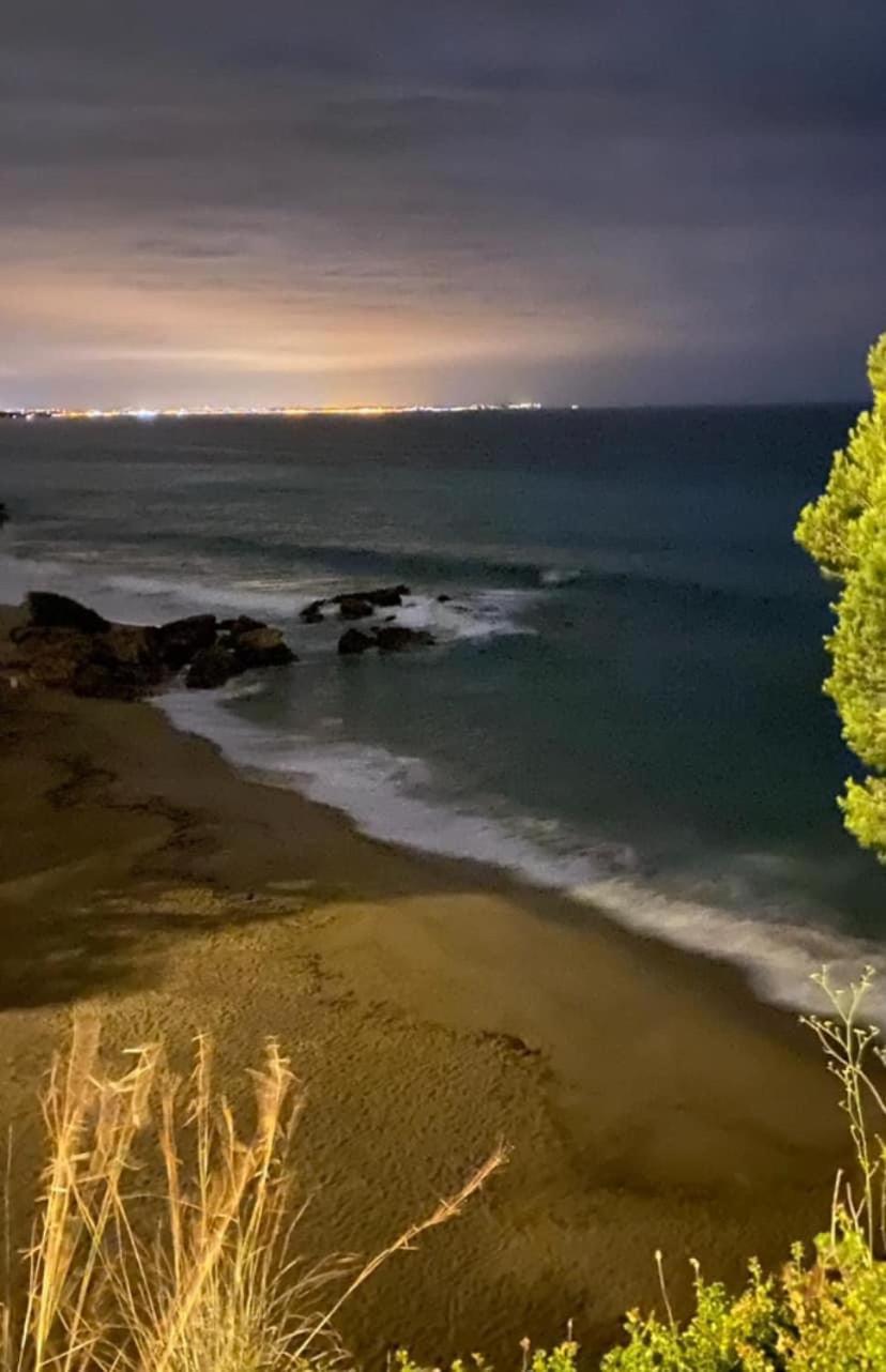 Beach-Lovers - Apartamento 1Era Linia Mar Miami Playa Bagian luar foto